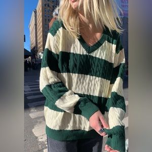 Brandy Melville Nikki Sweater Green & White